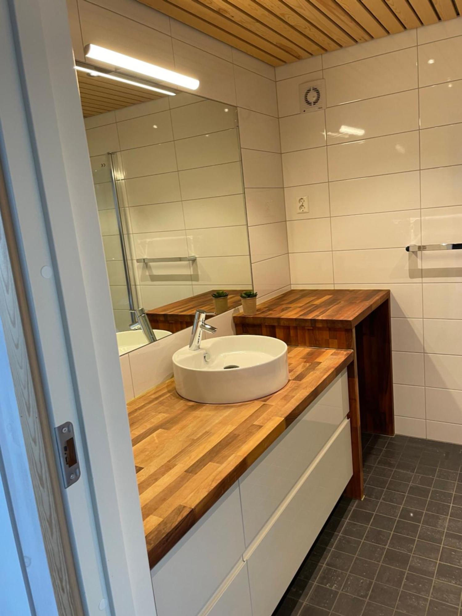Lejlighed Koselig Kjellerleilighet *